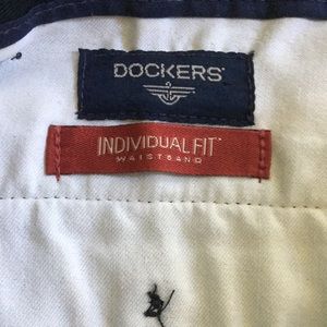 NWOT Men’s Black Chinos